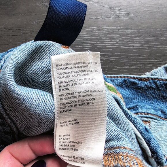 Anthropologie Pilcro The Wanderer Denim Shorts Lightweight Cutoffs Medium Blue - Picture 9 of 14